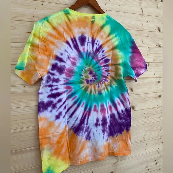 GILDAN Soft Style | Tie-Dye T-Shirt | Color: Assorted | Size: S, M, L - Picture 4 of 7